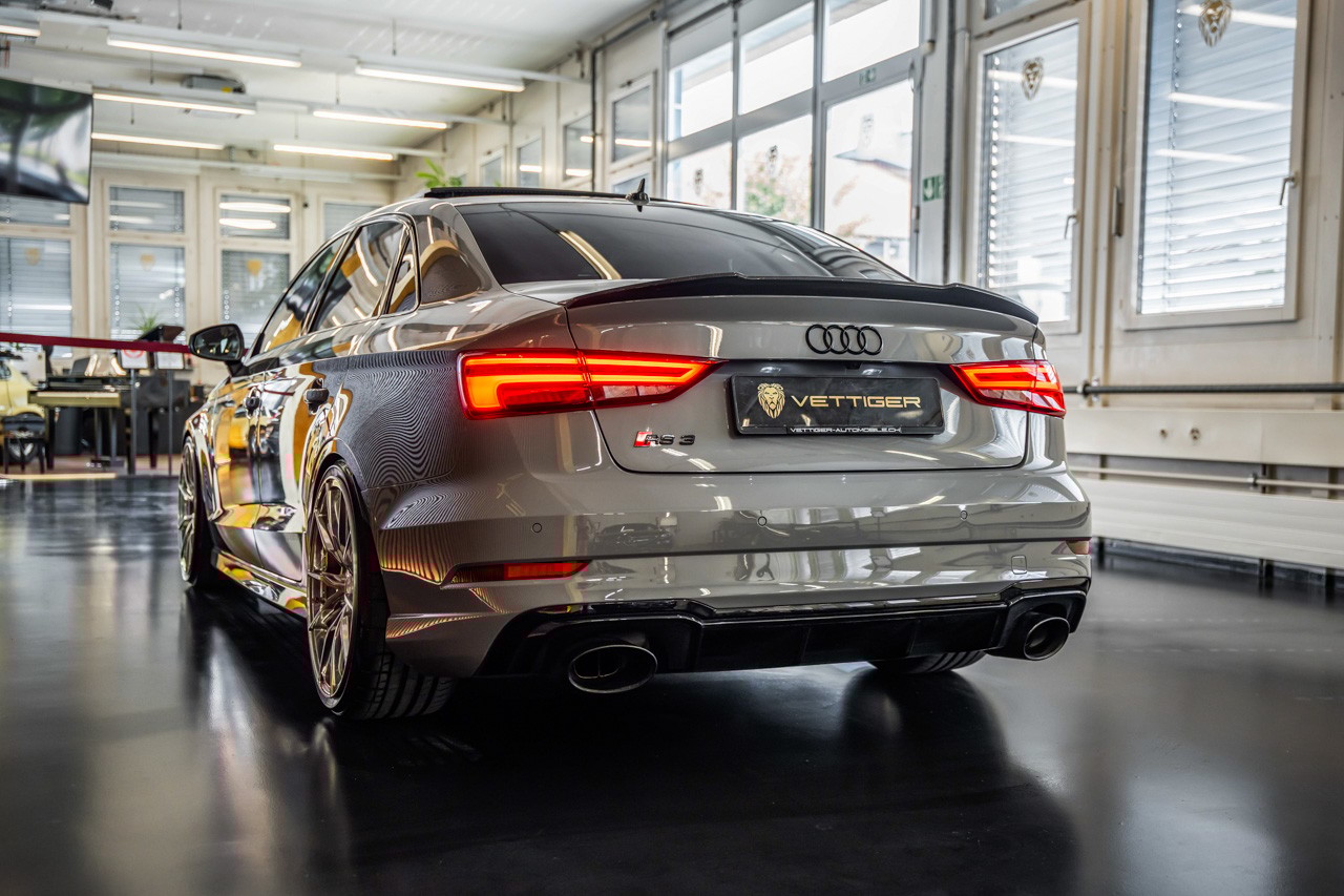 AUDI RS3 APR Limousine 2.5 TSI quattro S-tronic-image-3