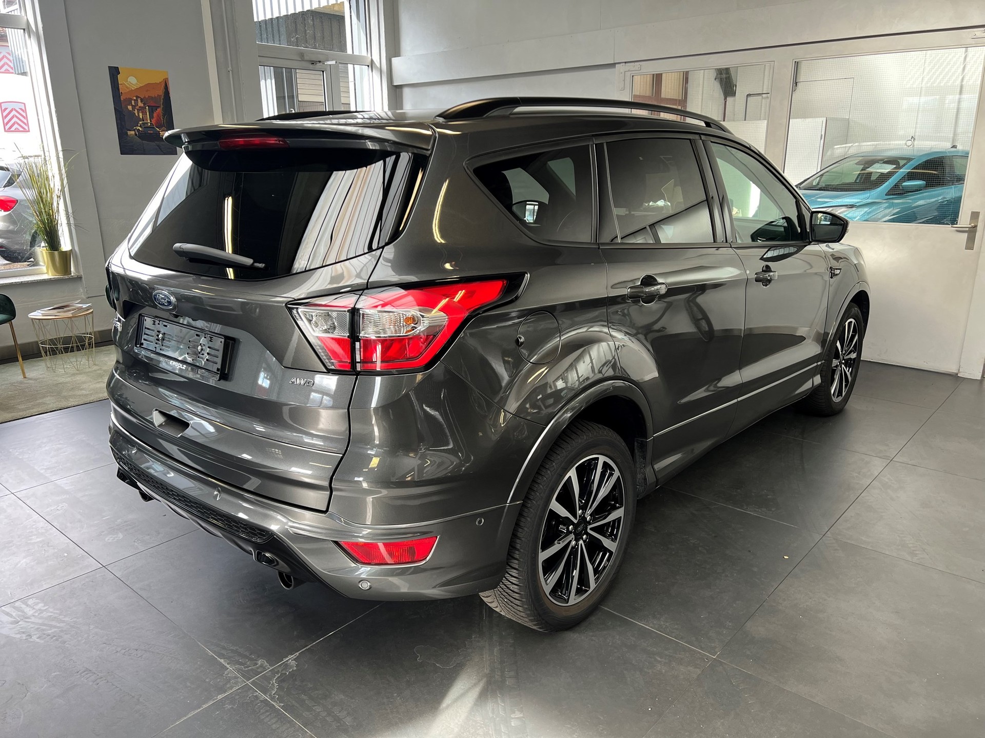 FORD Kuga 2.0 TDCi ST Line High 4WD PowerShift-image-3