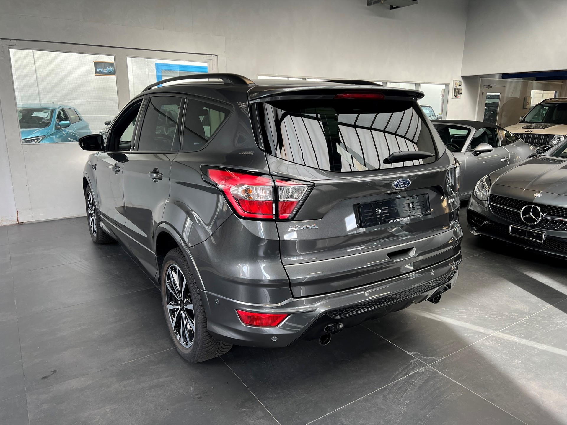 FORD Kuga 2.0 TDCi ST Line High 4WD PowerShift-image-1