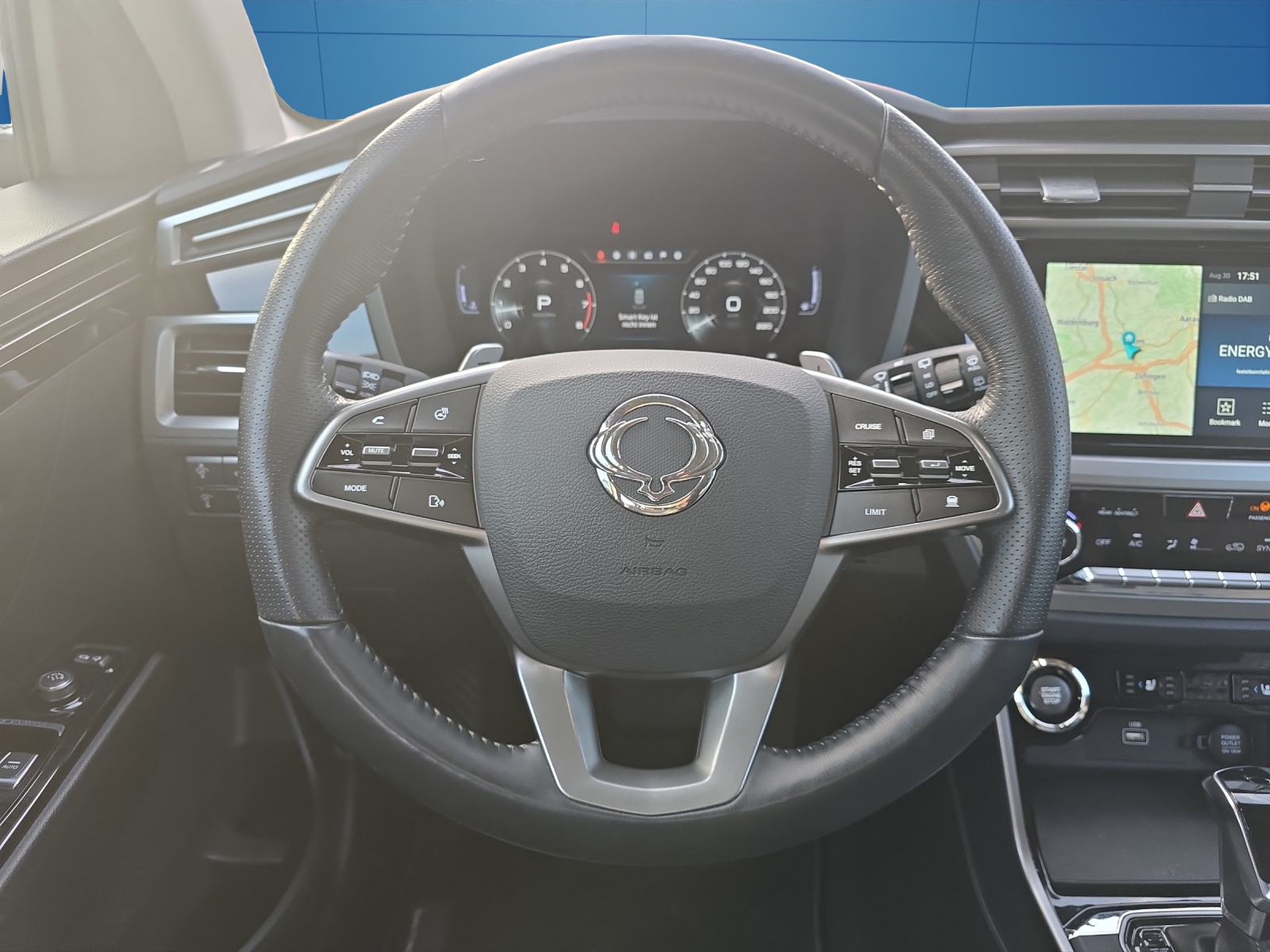 KGM-SsangYong Korando 1.5 T GDI Sapphire 4WD Automat-image-9