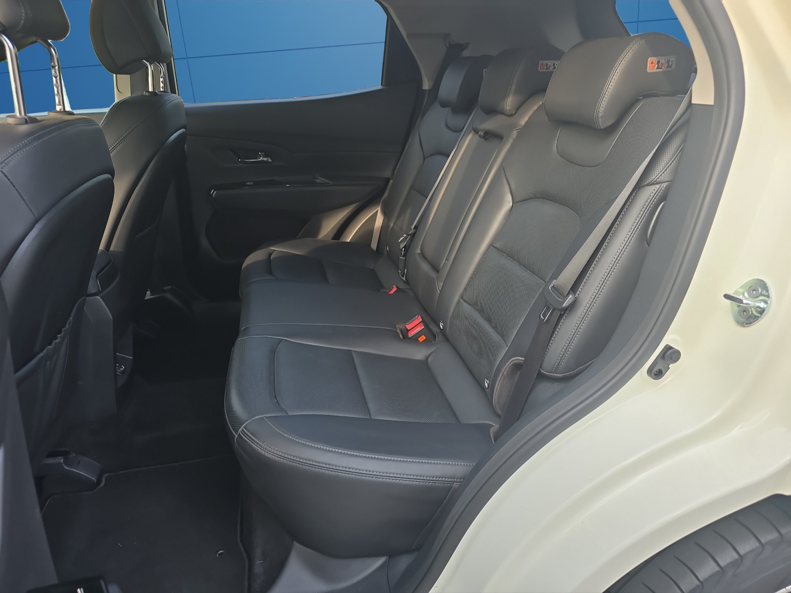 KGM-SsangYong Korando 1.5 T GDI Sapphire 4WD Automat-image-13