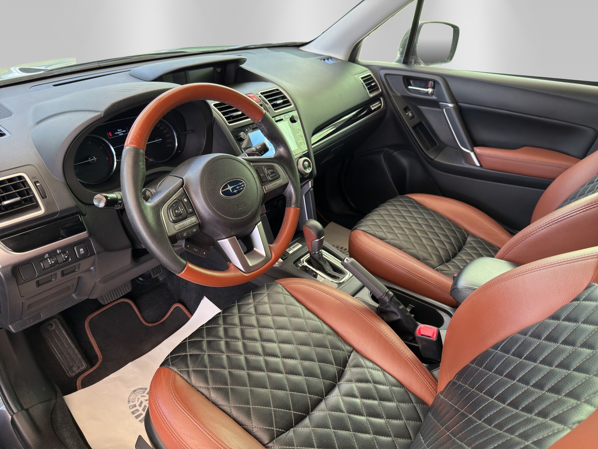 SUBARU Forester 2.0D Swiss Lineatronic-image-7