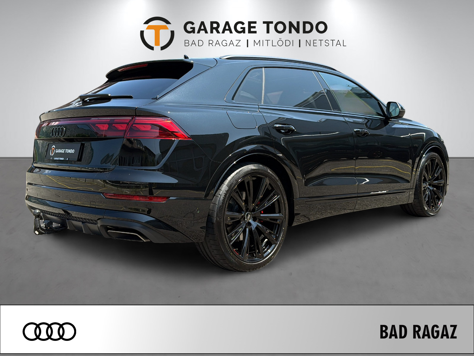 AUDI Q8 SUV 3.0 55 TFSI quattro T-Tronic-showroom-element-3