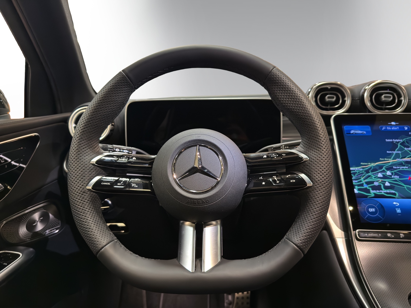 Image MERCEDES-BENZ GLC-300 GLC 300 e 4M 9G-Tronic