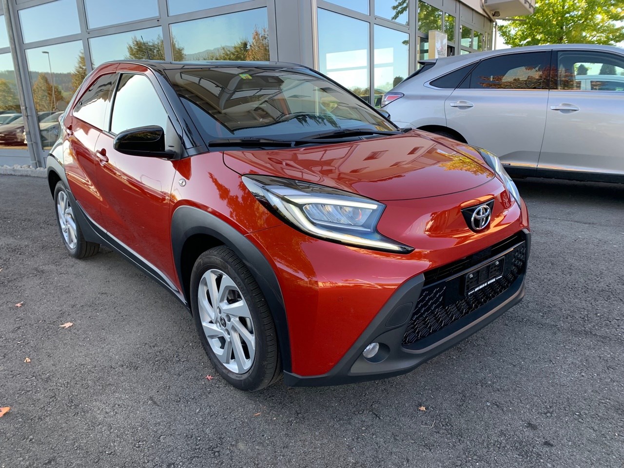 TOYOTA Aygo X 1.0 VVT-i Trend CVT-showroom-element-1