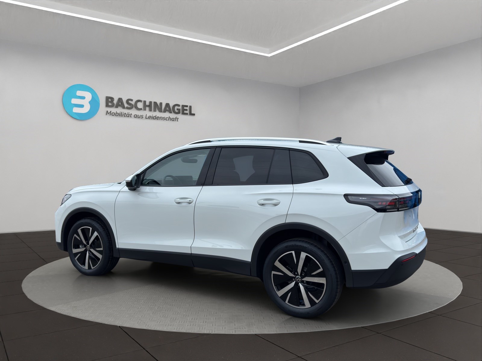 VW Tiguan 2.0 TSI DSG United 4Motion-showroom-element-2