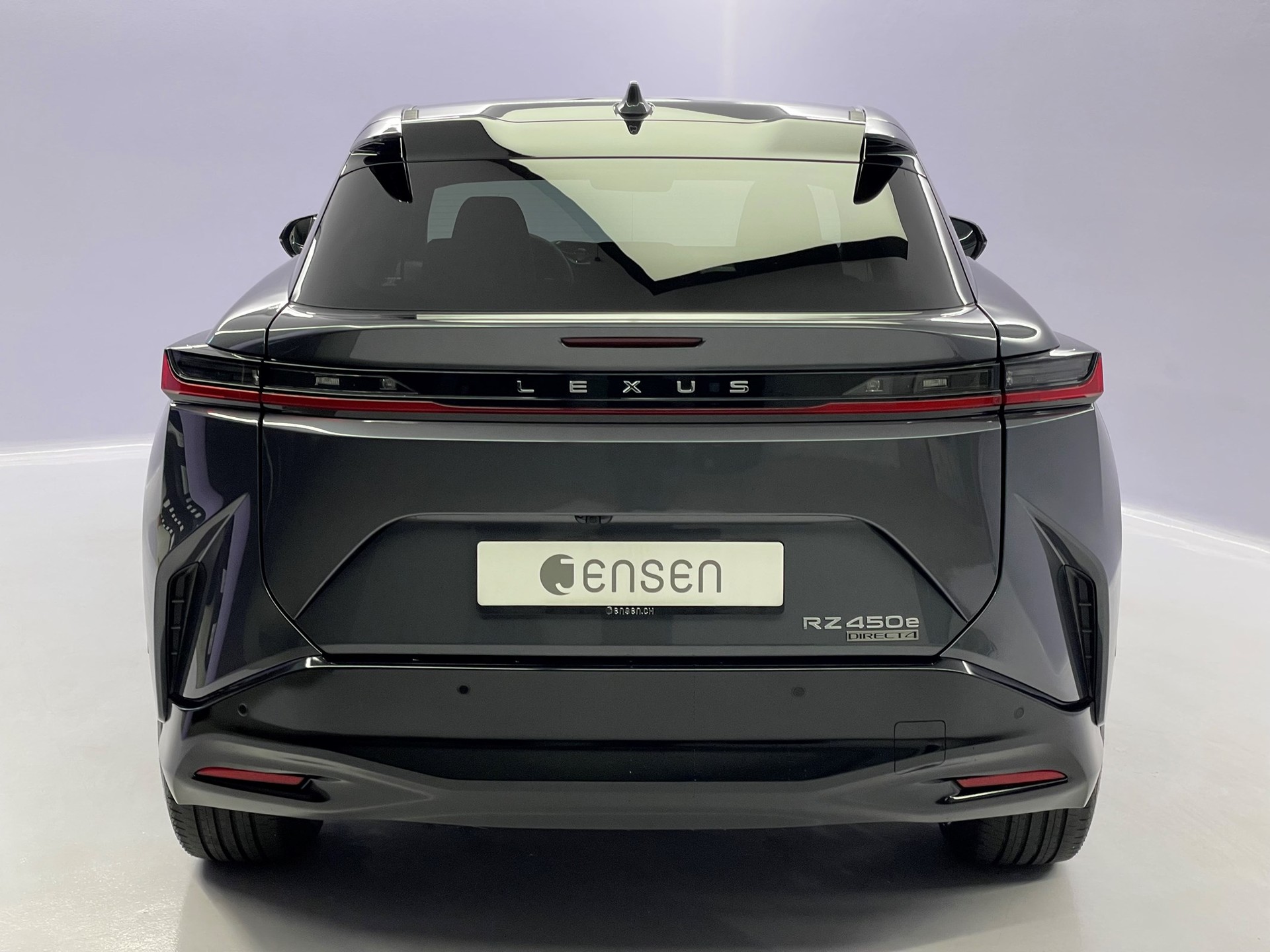 LEXUS RZ 450e Excellence Direct4 Electric-showroom-element-3