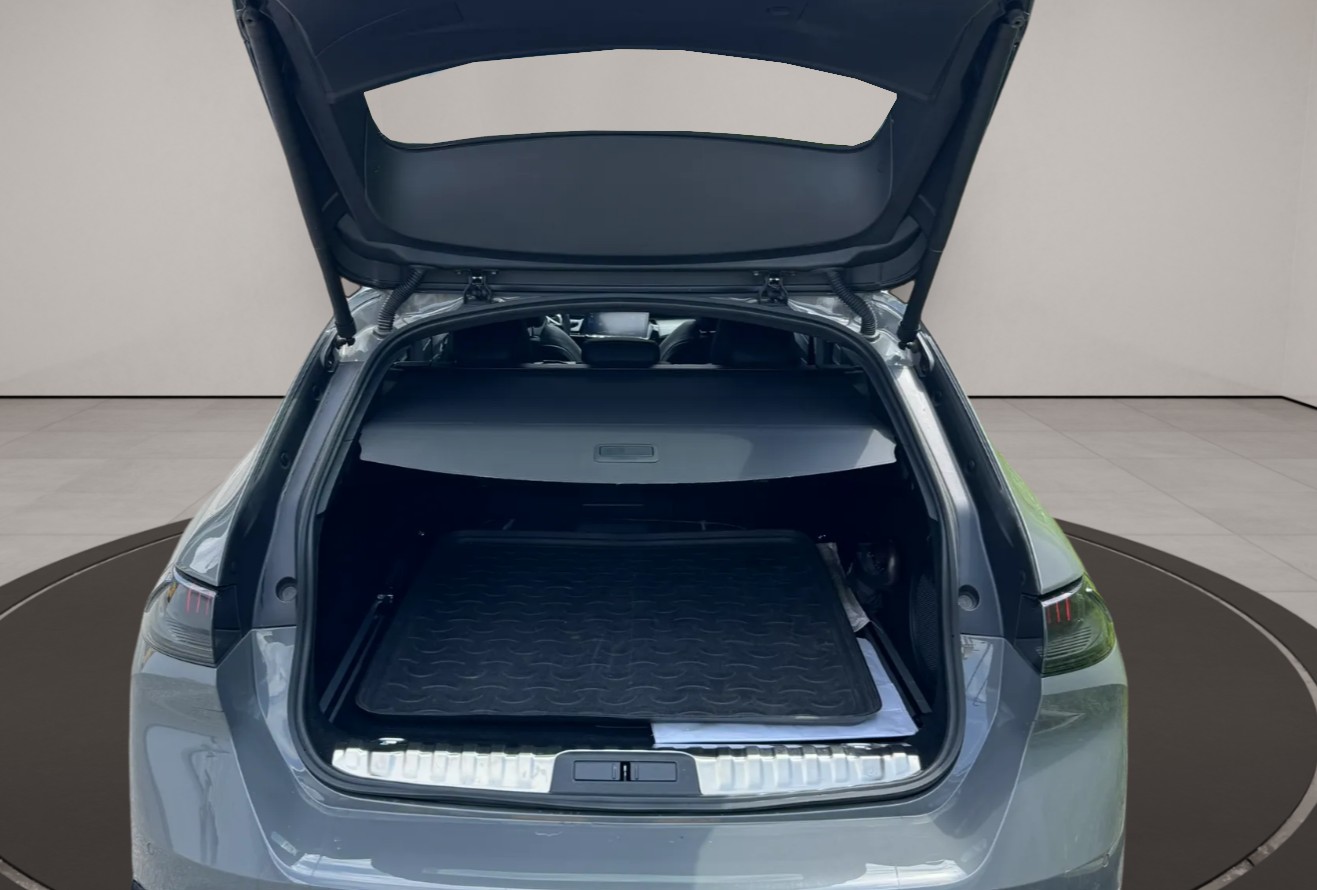 PEUGEOT 508 SW 1.6 Plug-in Hybrid4 PSE-image-8