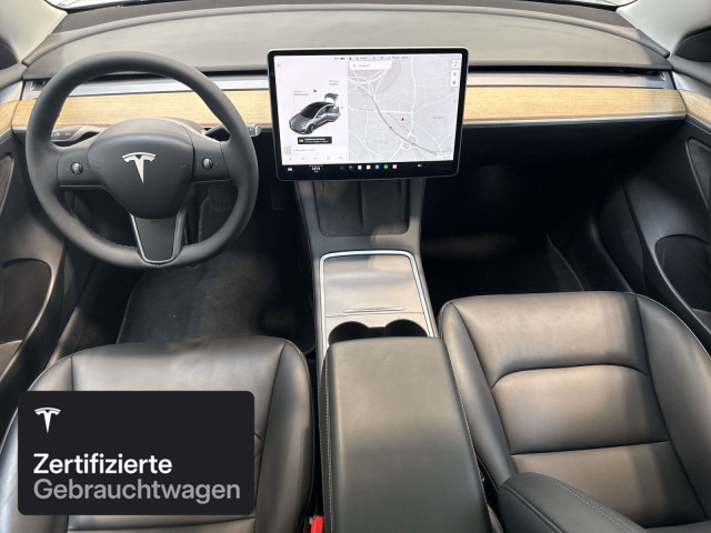 TESLA Model 3 Long Range AWD-showroom-element-1