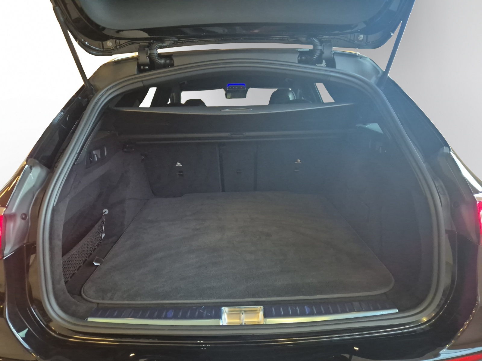 Image MERCEDES-BENZ E-220 E 220 d T 9G-Tronic