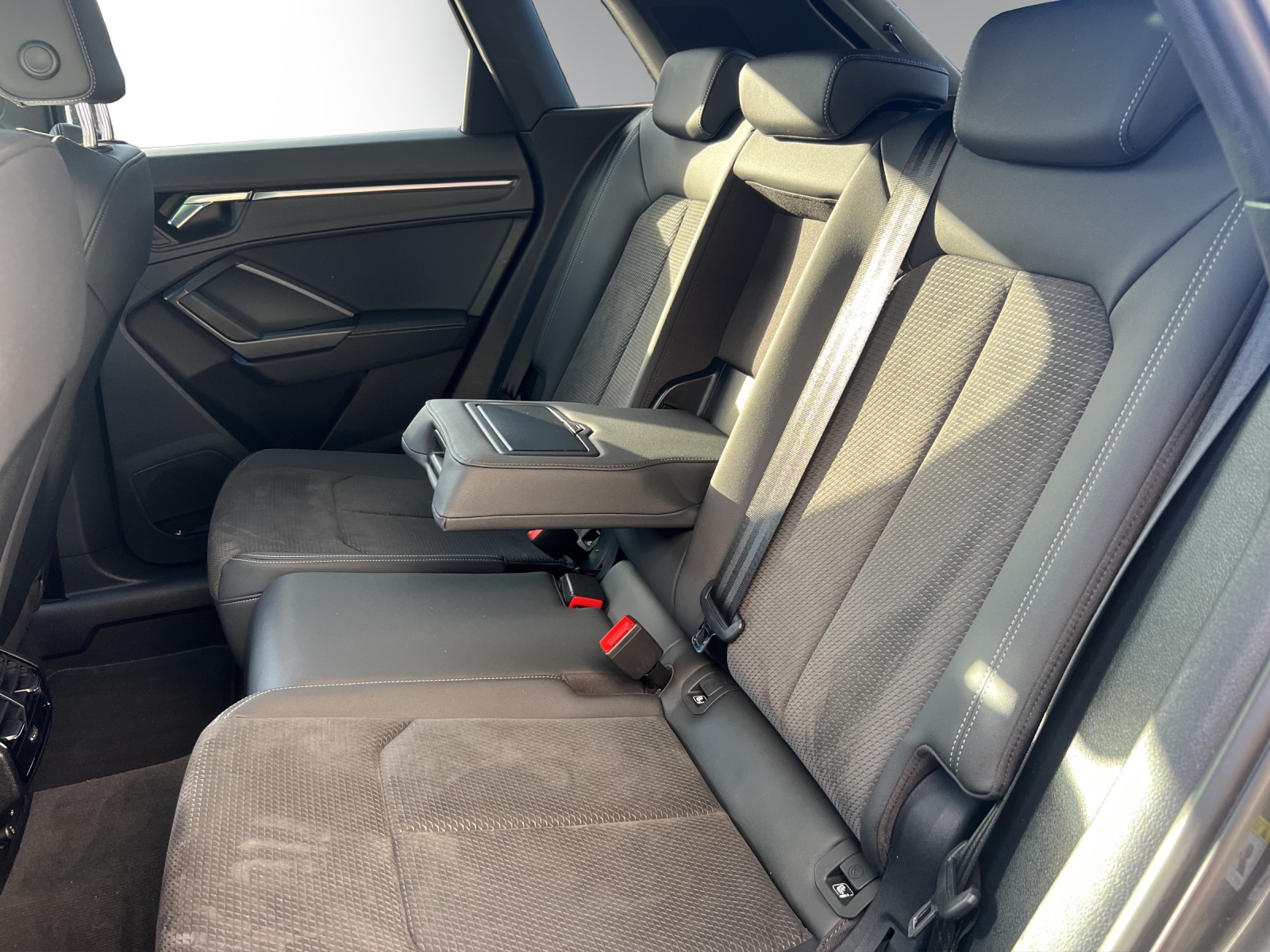 Image AUDI Q3 Q3 35 TFSI S line Attraction S-tronic