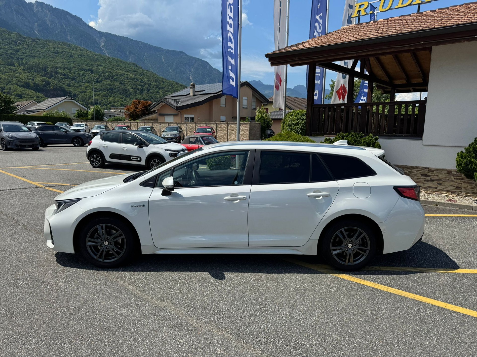 SUZUKI Swace 1.8 Compact Top-image-1