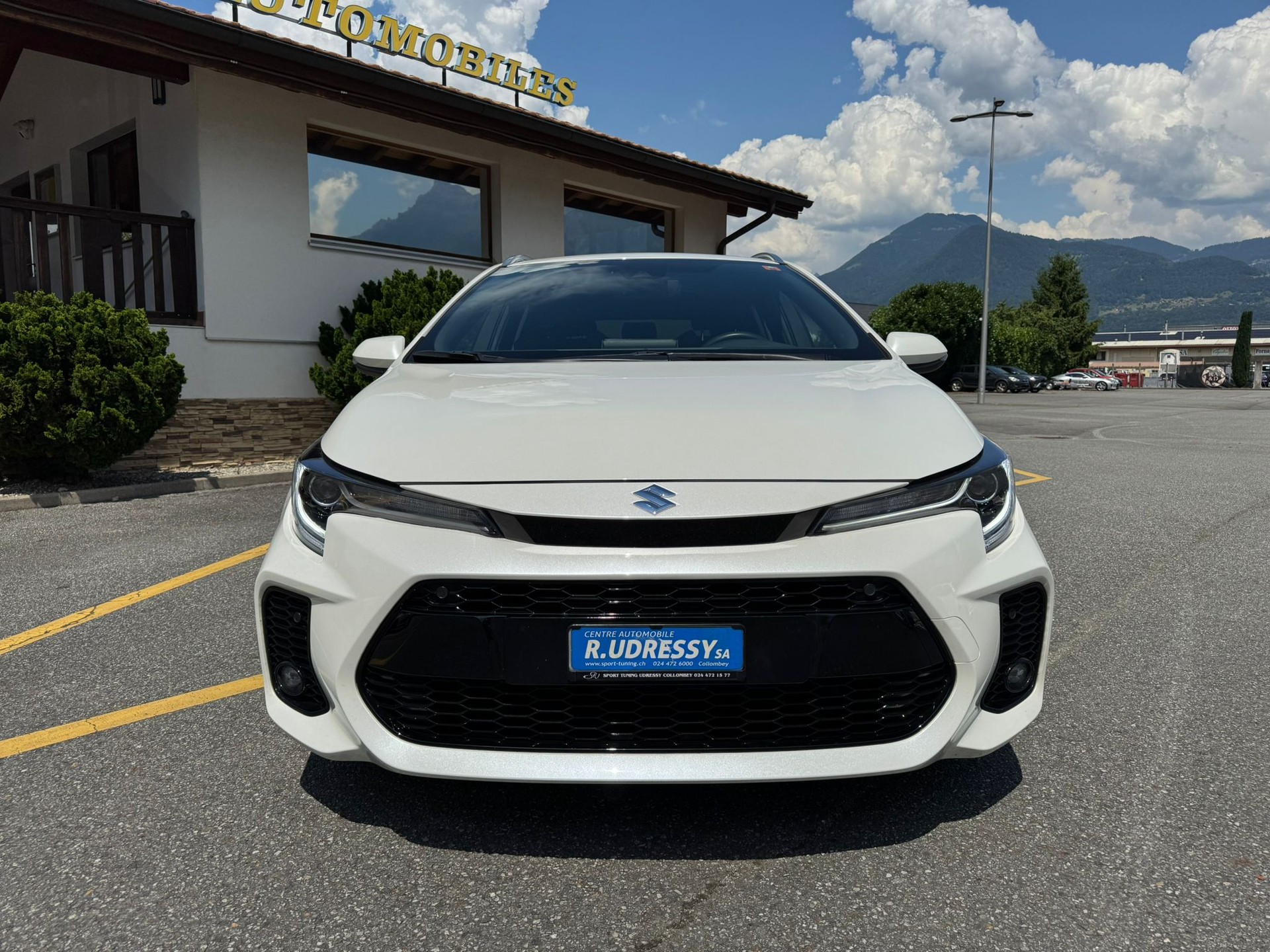 SUZUKI Swace 1.8 Compact Top-image-7
