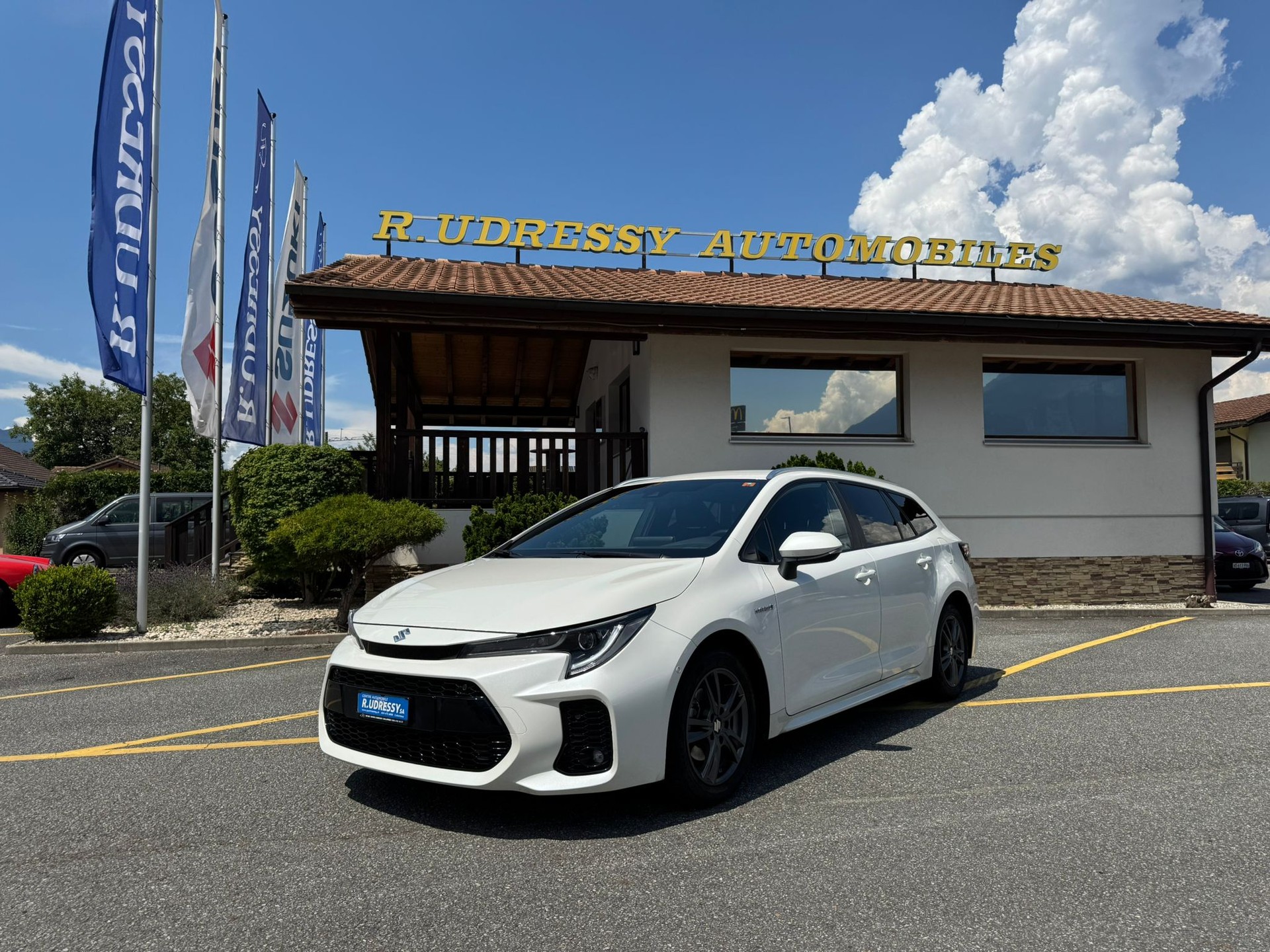 SUZUKI Swace 1.8 Compact Top-image-0