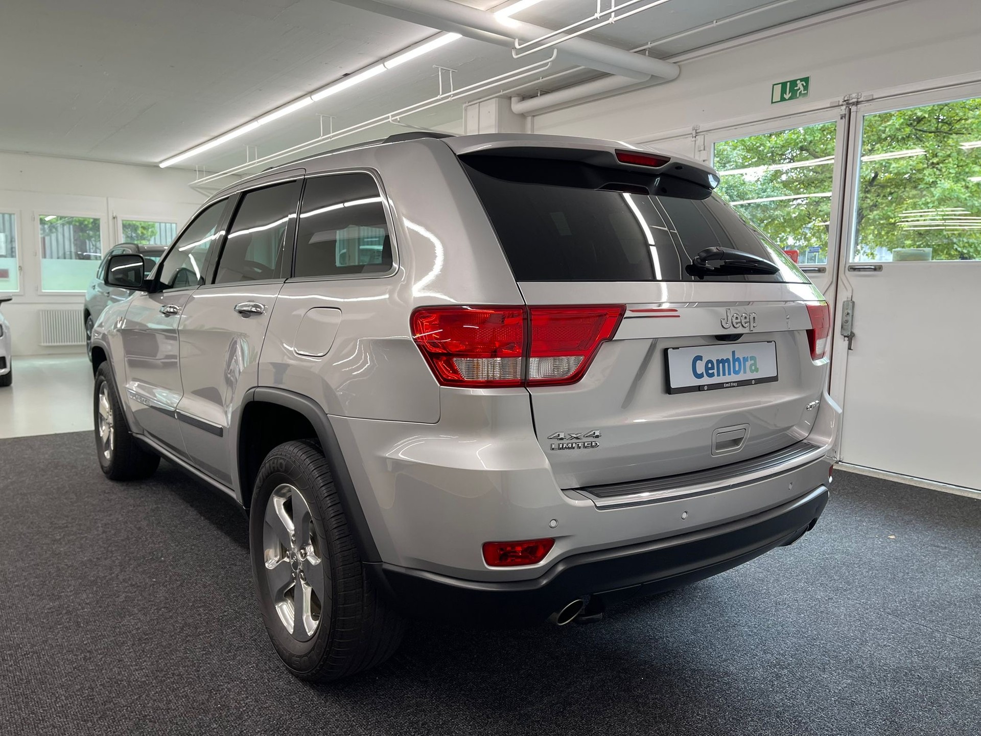 JEEP Grand Cherokee 3.0 CRD Limited Automatic-showroom-element-3