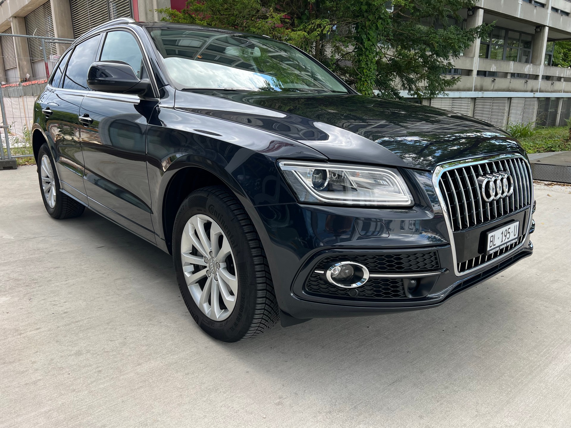 AUDI Q5 2.0 TFSI quattro tiptronic-showroom-element-2