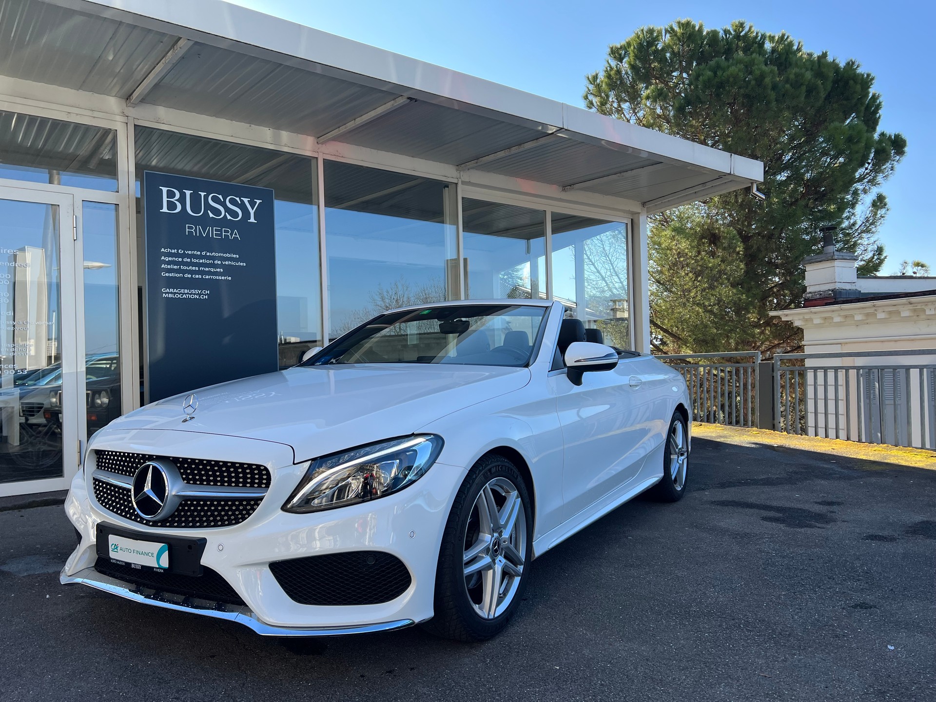 MERCEDES-BENZ C 180 Cabriolet AMG Line 9G-Tronig-showroom-element-2