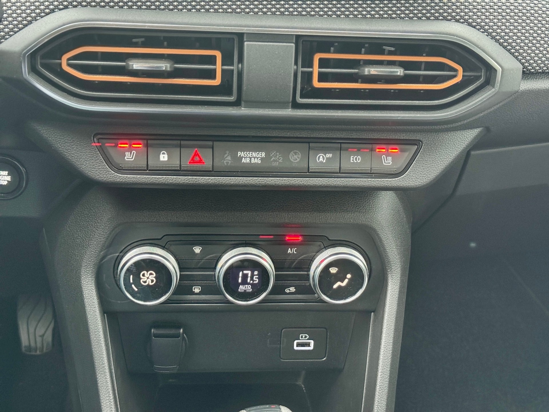 DACIA Sandero Stepway TCe 90 Expression Automat-image-19
