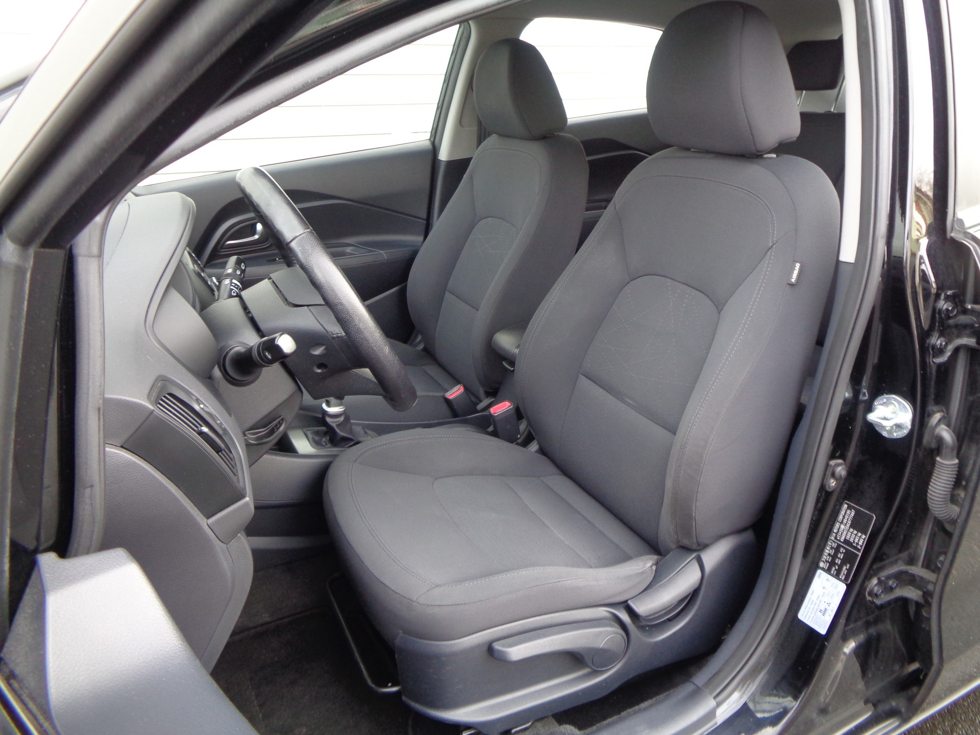 KIA Rio 1.4 CVVT Trend-image-3