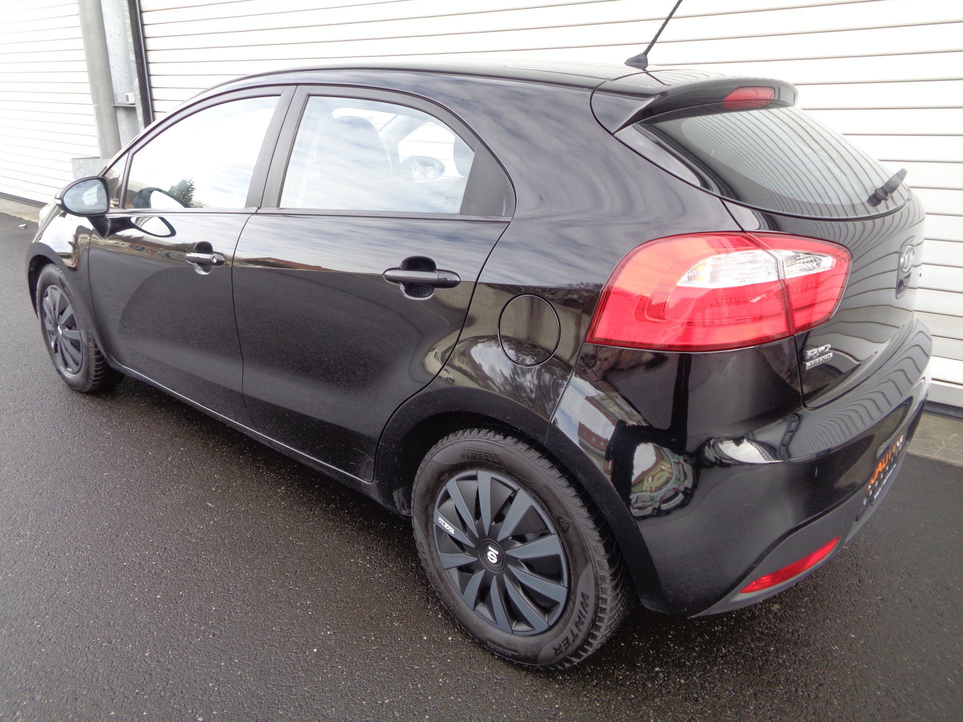 KIA Rio 1.4 CVVT Trend-image-12