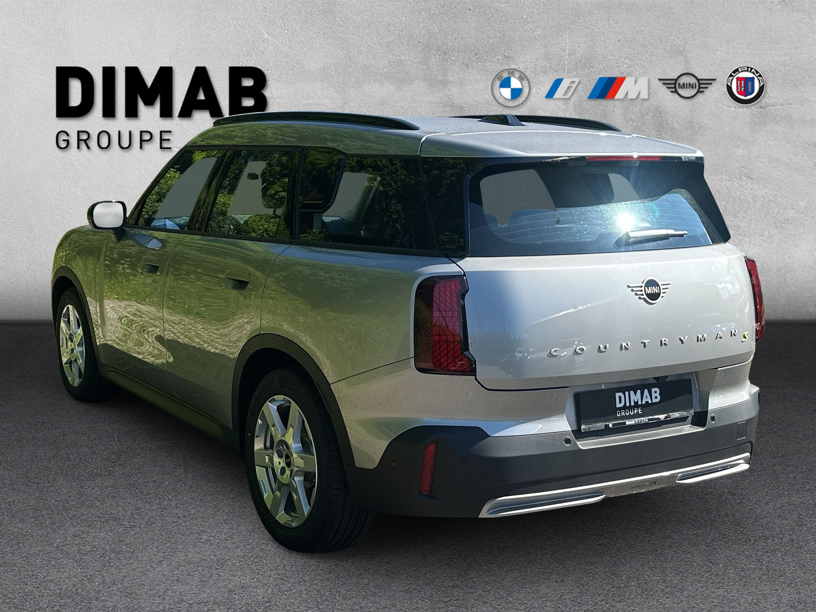 MINI Countryman SE ALL 4-showroom-element-2