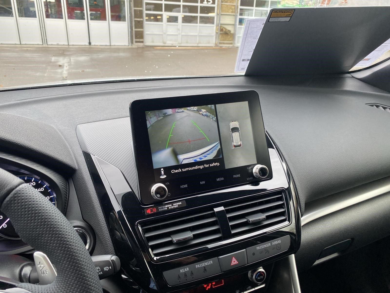 MITSUBISHI Eclipse Cross 2.4 PHEV Blackline 4x4-image-17