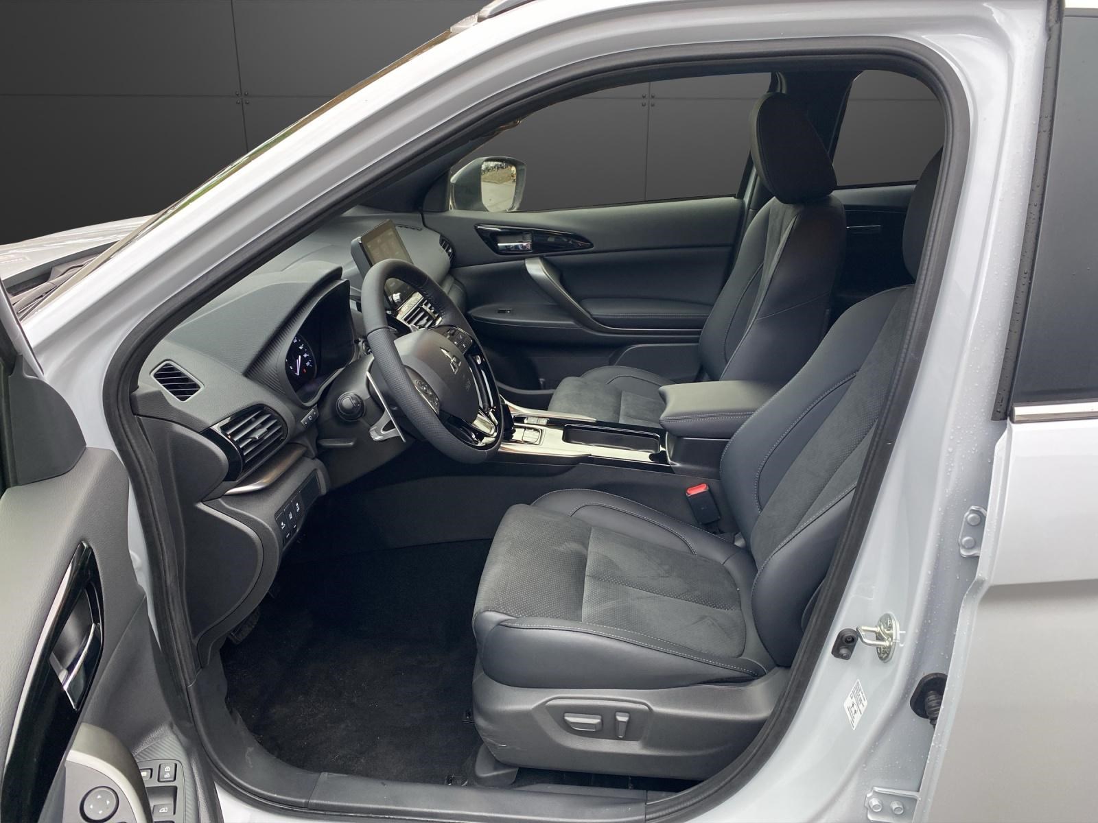 MITSUBISHI Eclipse Cross 2.4 PHEV Blackline 4x4-image-9