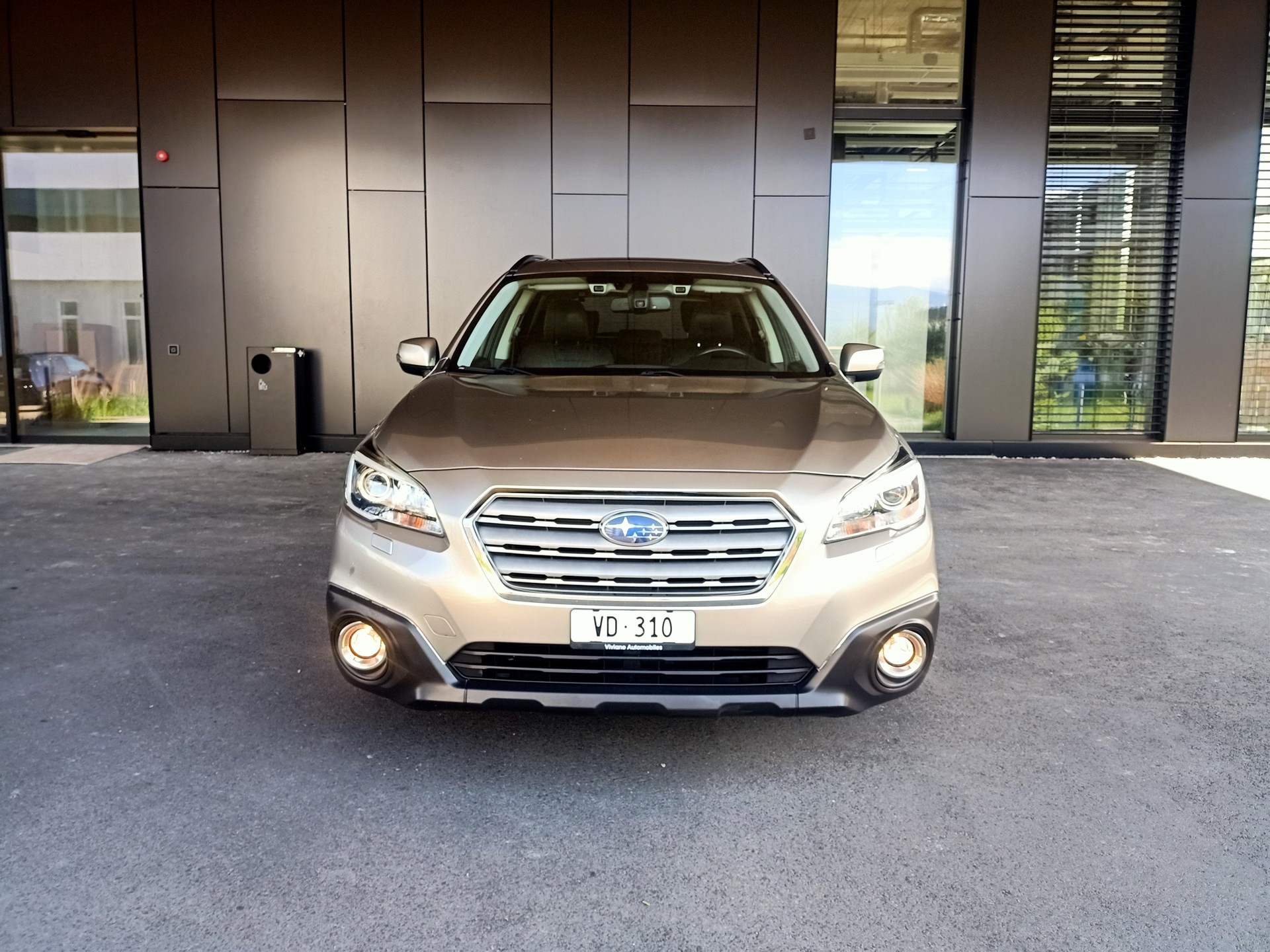 SUBARU Outback 2.5i Luxury AWD Lineartronic-image-7