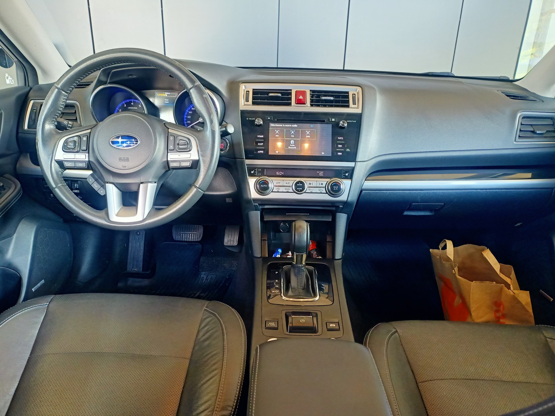 SUBARU Outback 2.5i Luxury AWD Lineartronic-image-10