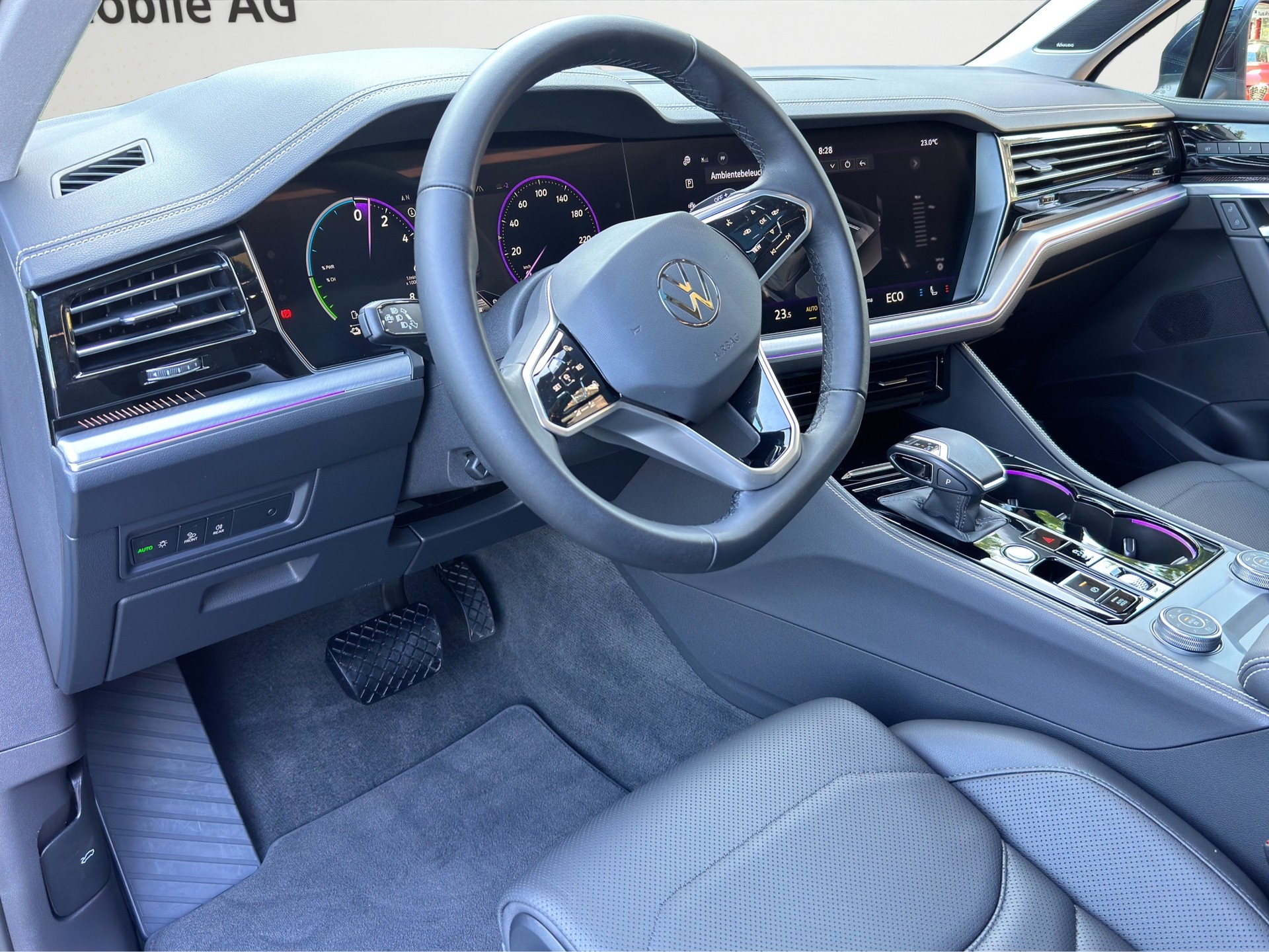 VW Touareg 3.0TSIe Hybrid Elegance FACELIFT Aut.-image-10