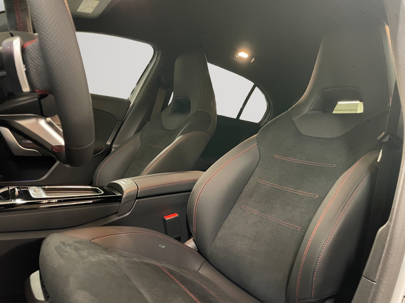 Image MERCEDES-BENZ A-200 A 200 Night Star 7G-DCT