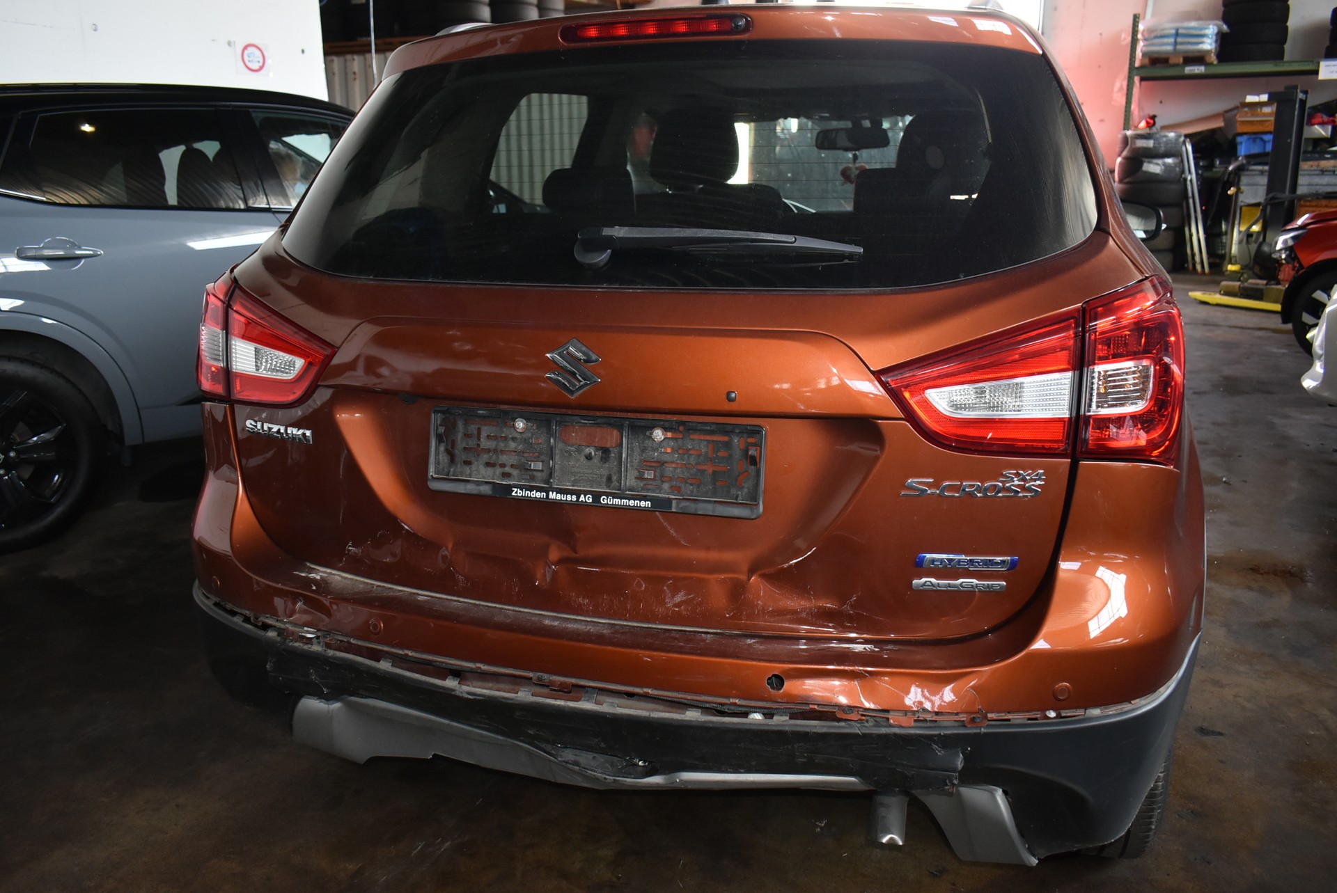 SUZUKI SX4 S-Cross 1.4 16V Compact Top Hybrid 4WD-image-3