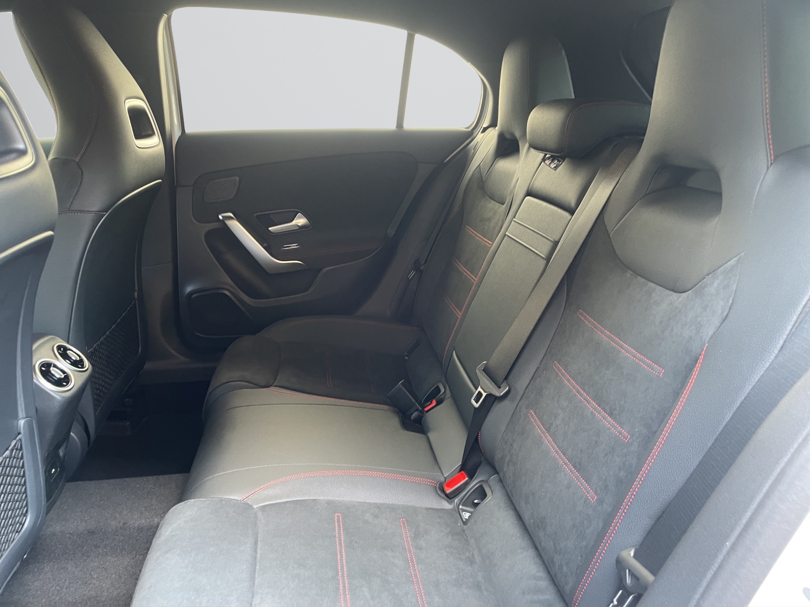 Image MERCEDES-BENZ A-250 A 250 4Matic 8G-DCT