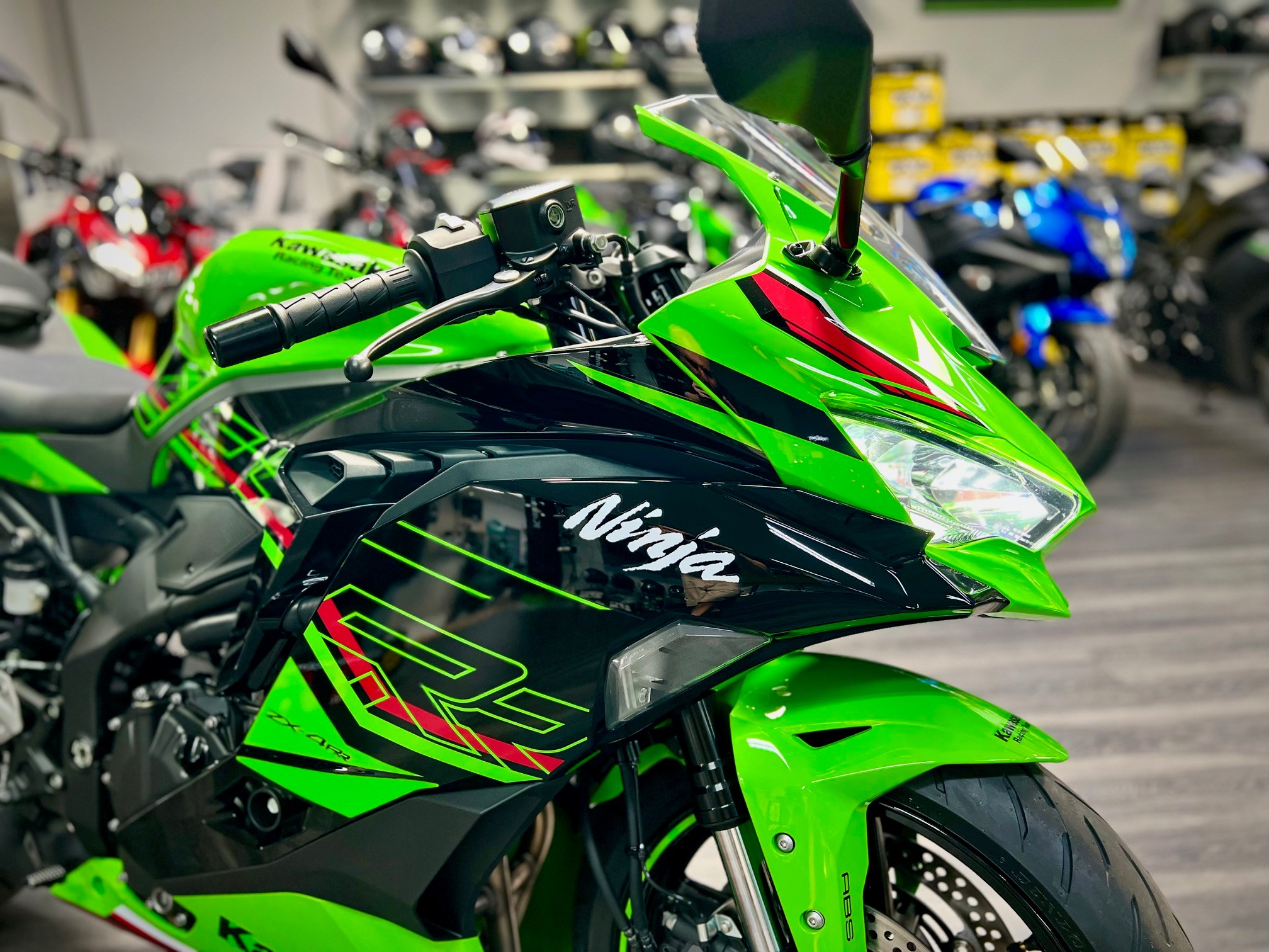 KAWASAKI Ninja ZX-4RR Kaufen