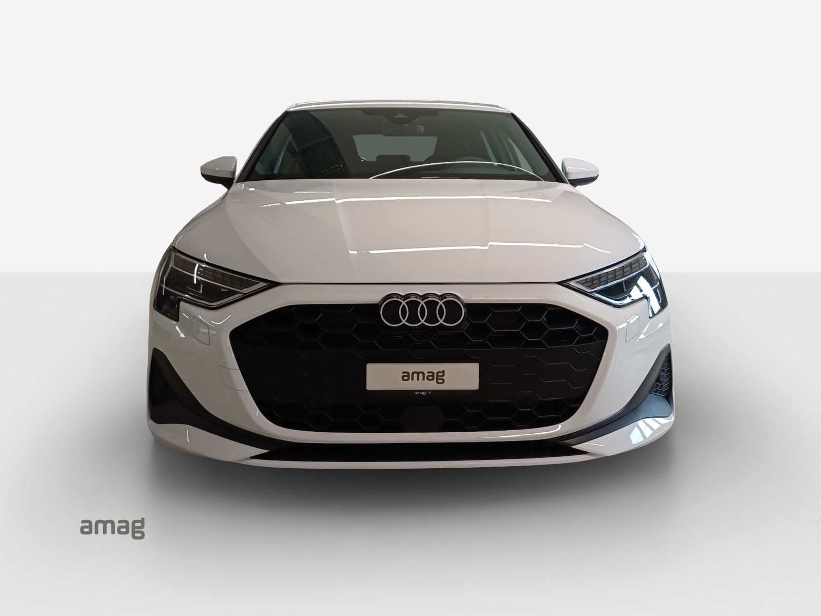 AUDI A3 Sportback 35 TFSI Attraction-image-6