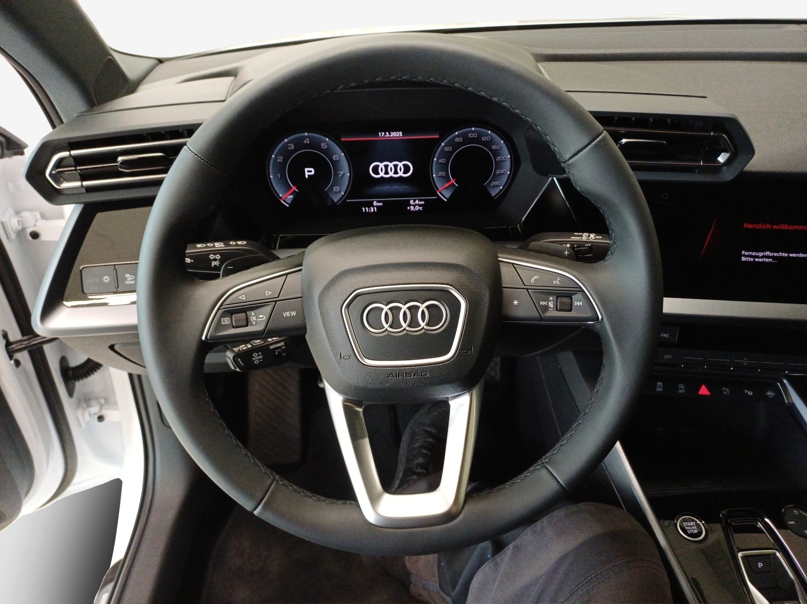 AUDI A3 Sportback 35 TFSI Attraction-image-9