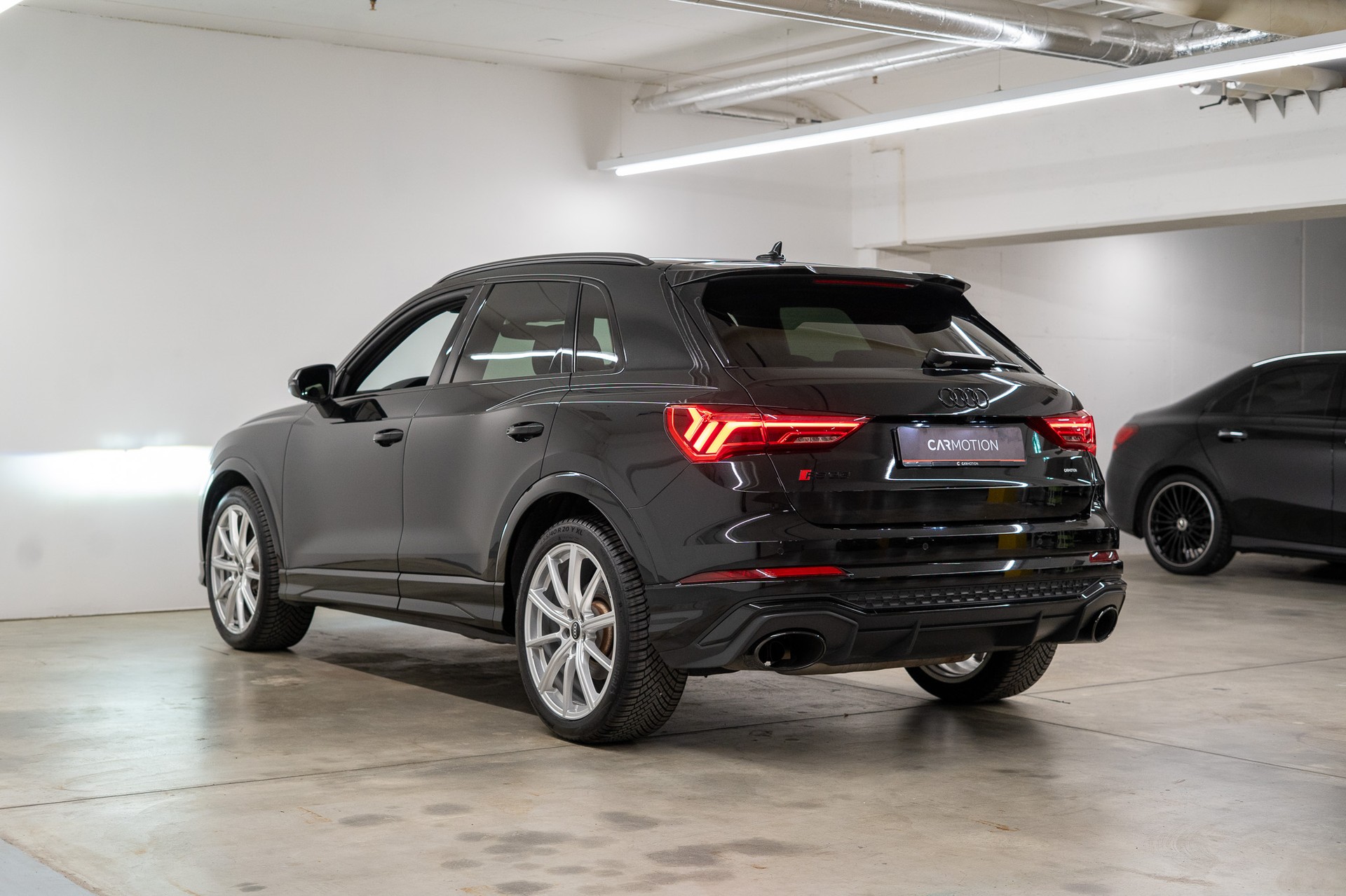 AUDI RS Q3 2.5 TFSI quattro S-Tronic-showroom-element-3