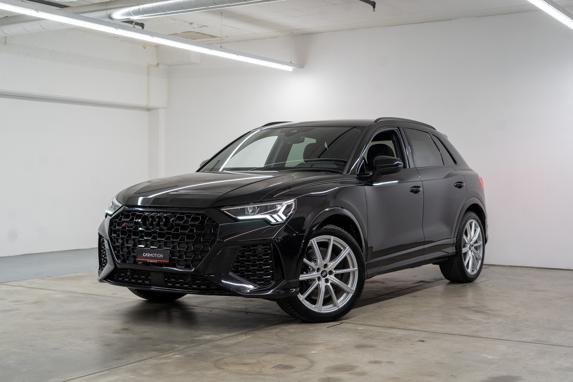 AUDI RS Q3 2.5 TFSI quattro S-Tronic