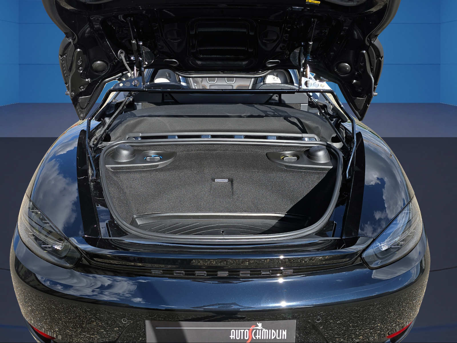 PORSCHE 718 Boxster Spyder PDK-image-8
