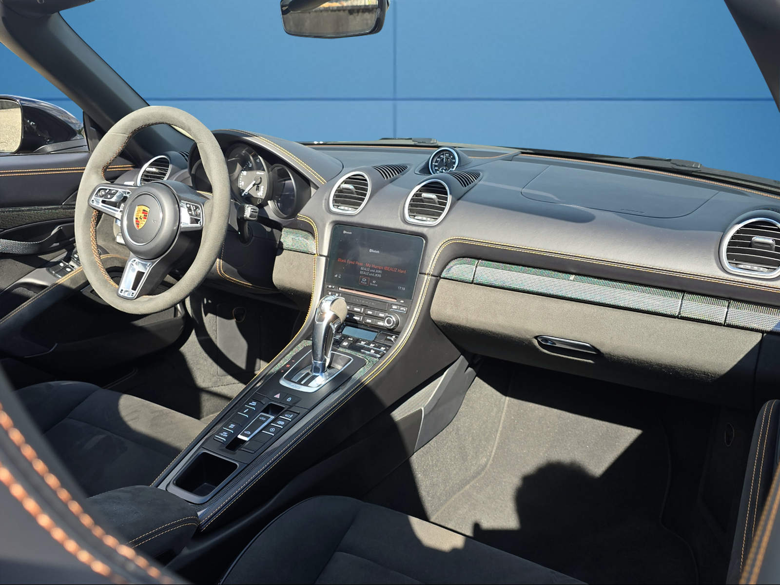 PORSCHE 718 Boxster Spyder PDK-image-9