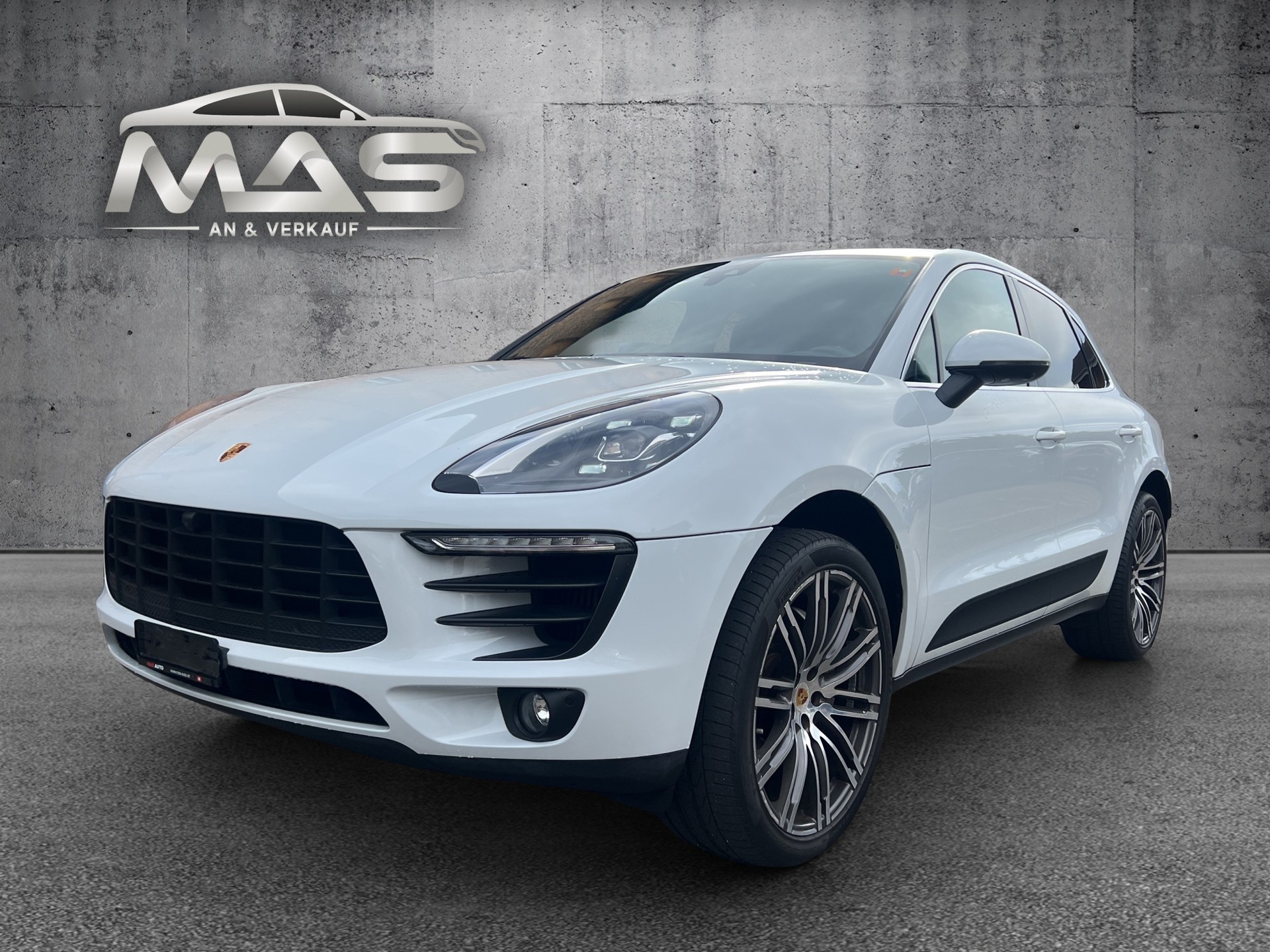 PORSCHE Macan S PDK