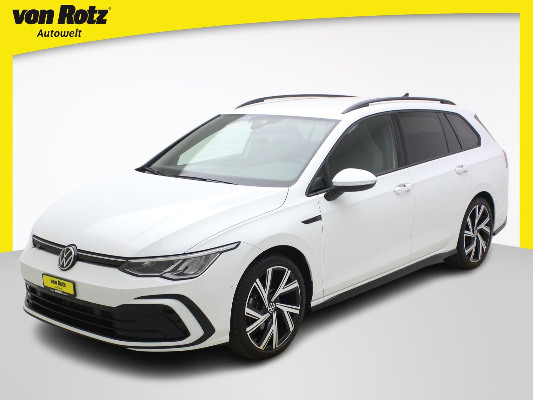 VW GOLF 8 Variant 1.5 eTSI DSG R-Line