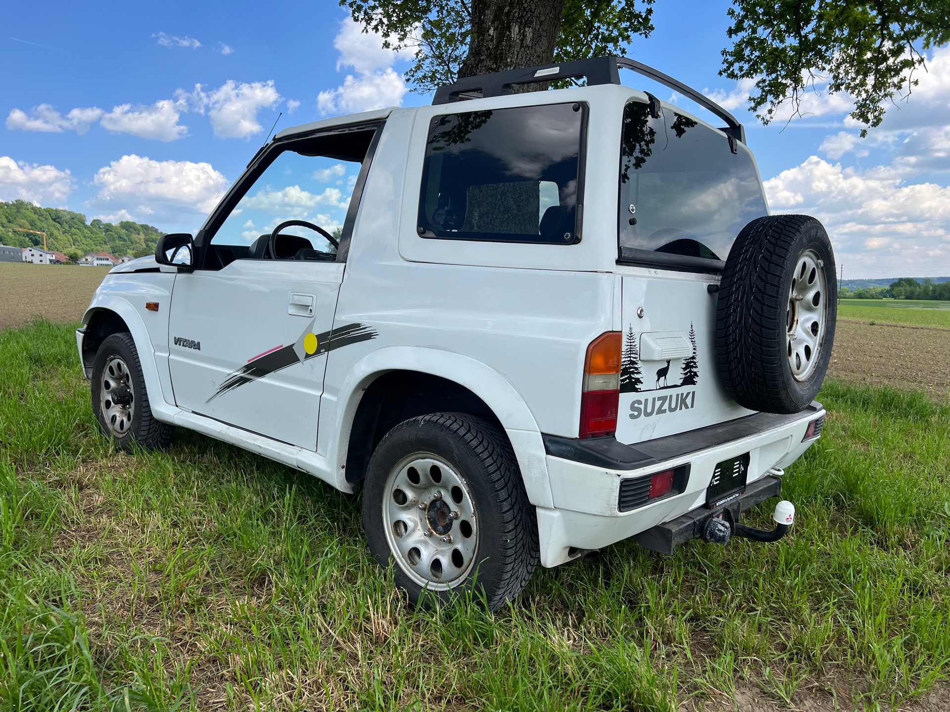 SUZUKI FRISCH AB MFK !! VITARA 1.6 CABRIO JLX+PP MIT HARD TOP. AB SERVICE AB MFK. NETTO 7`990.--showroom-element-3