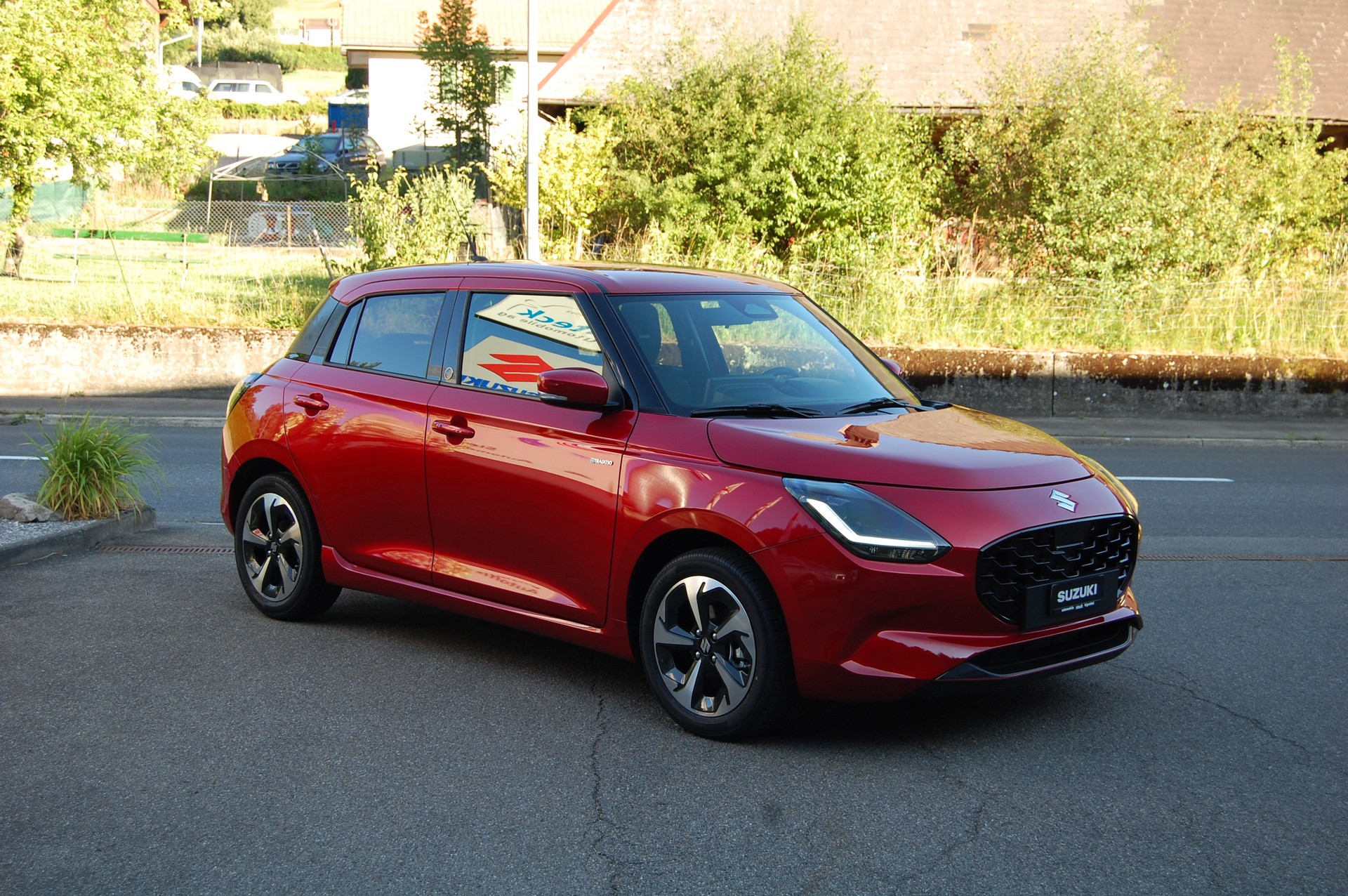 SUZUKI Swift 1.2 Tradizio Top Hybrid CVT-showroom-element-1
