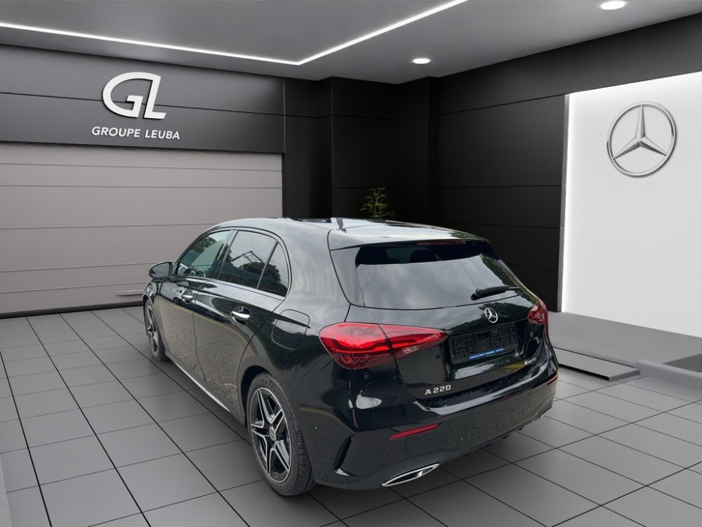 MERCEDES-BENZ A 220 4Matic 8G-DCT-showroom-element-3