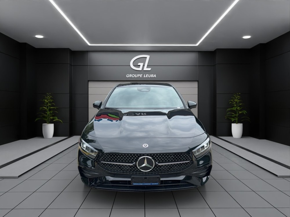 MERCEDES-BENZ A 220 4Matic 8G-DCT-showroom-element-1