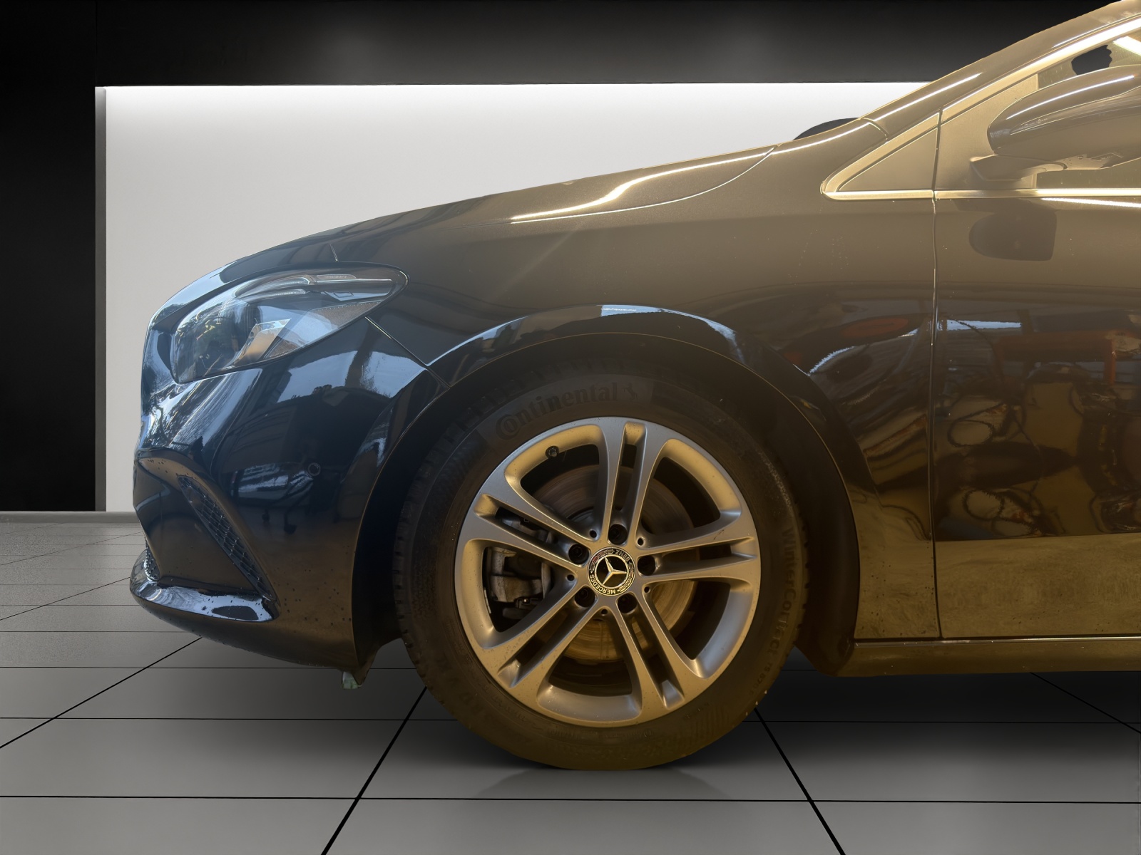 Image MERCEDES-BENZ B-220 B 220 4Matic Progressive 7G-DCT