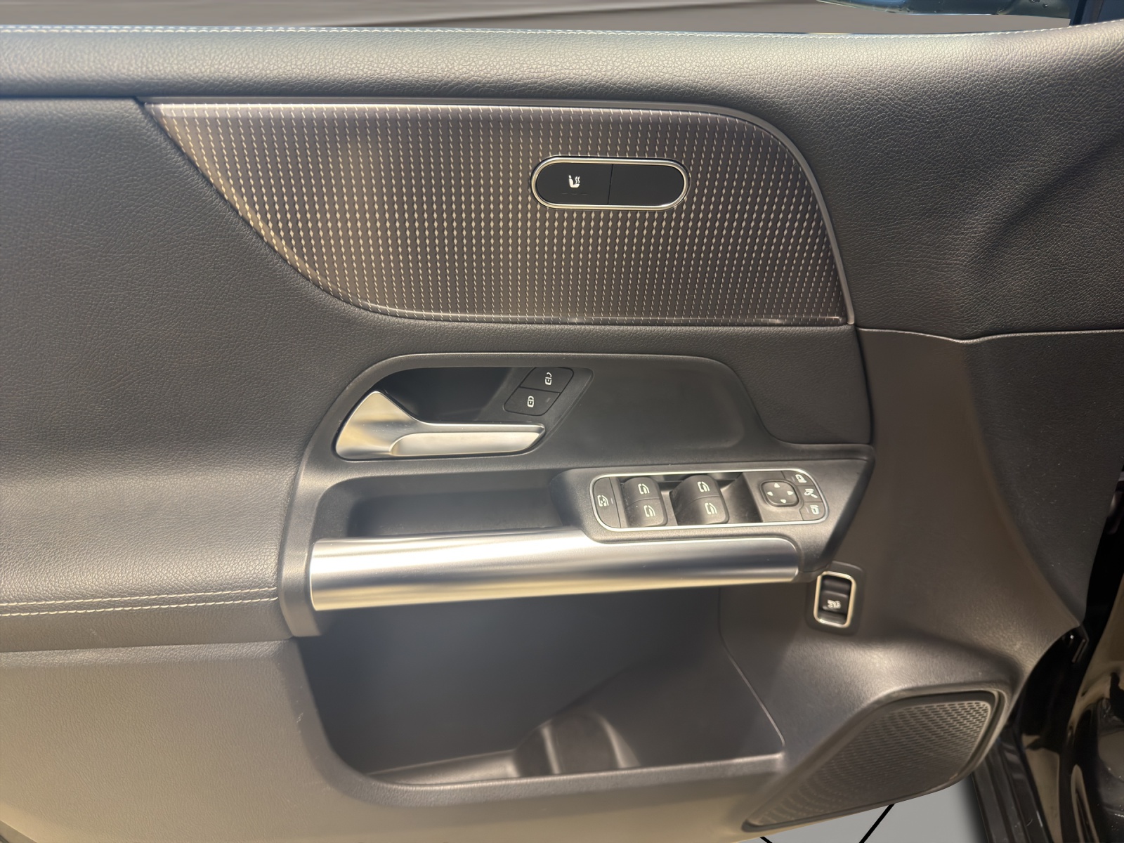 Image MERCEDES-BENZ B-220 B 220 4Matic Progressive 7G-DCT