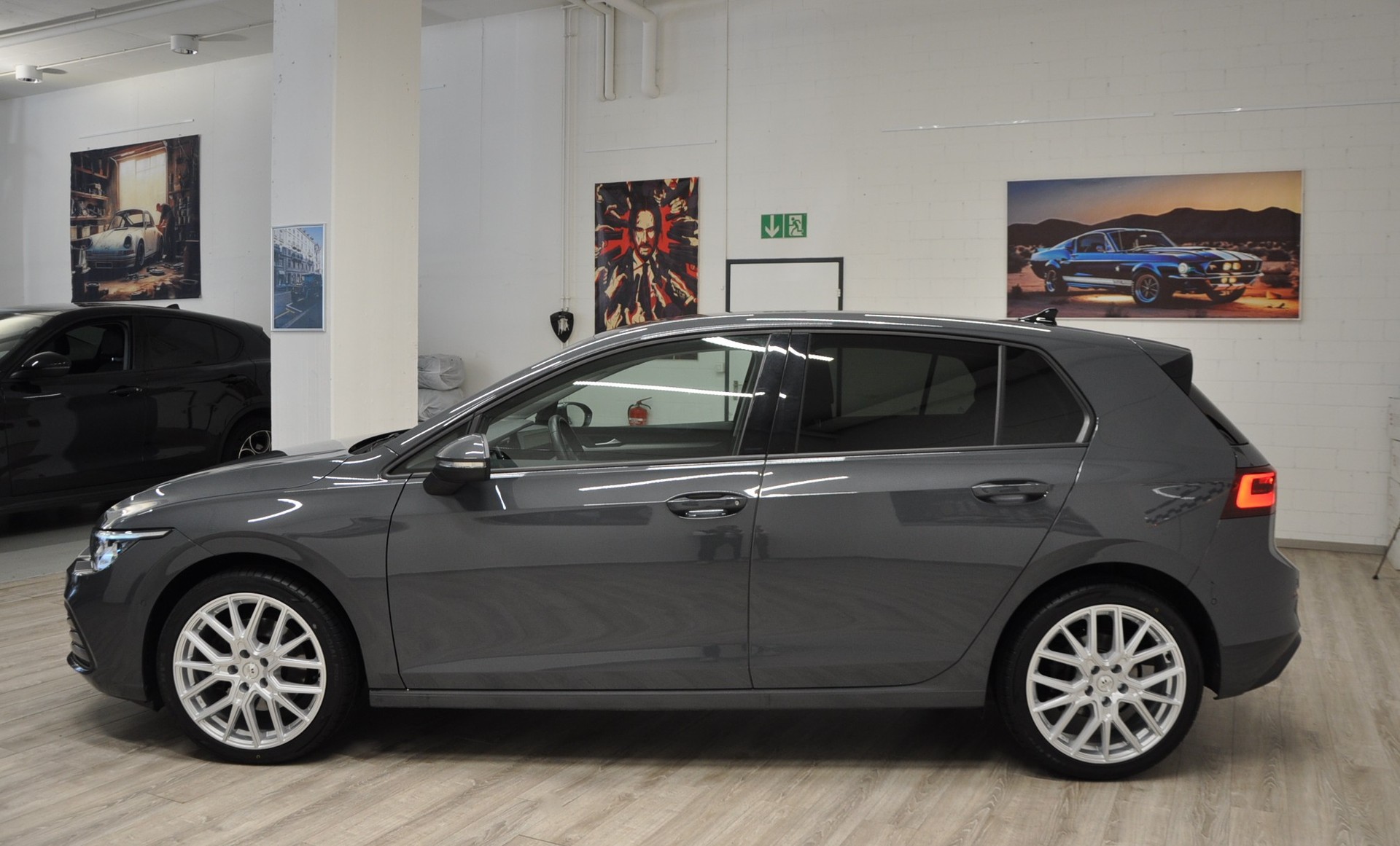 VW Golf 2.0 TDI Life DSG 4Motion-showroom-element-2