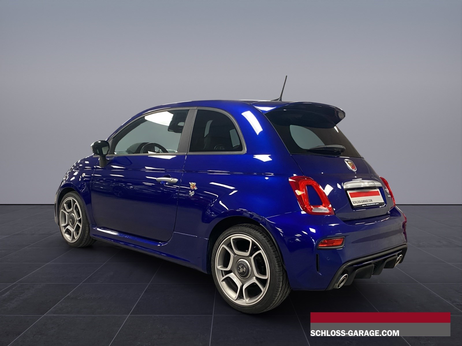 FIAT 595 ABARTH 1.4 T-Jet 165 Turismo-showroom-element-2